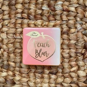 Too Faced Peach Blur Finishing Powder